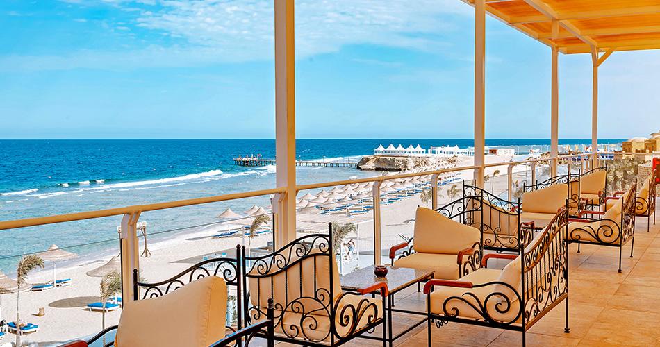 Pickalbatros-Vita-Resort-Portofino-BEACH-BAR-2024-01