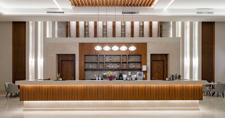 Pickalbatros-Vita-Resort-Portofino-LOBBY-BAR-2024