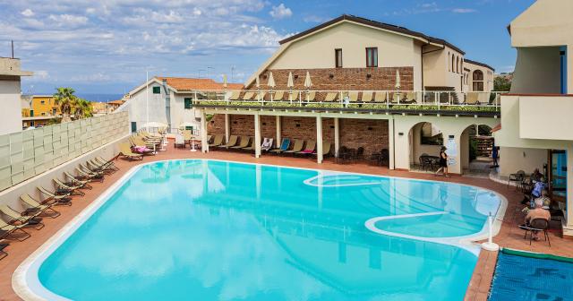 Tropis-POOL-2024-02