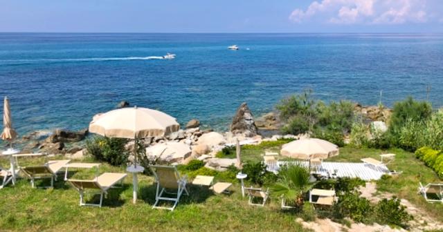 Infinity-Resort-BEACH