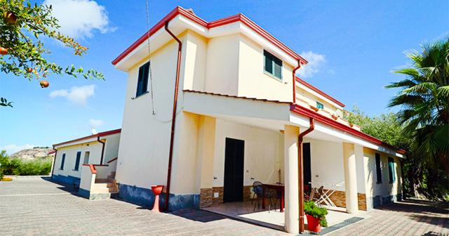 Villa-Garden-HOTEL-BUILDING-02