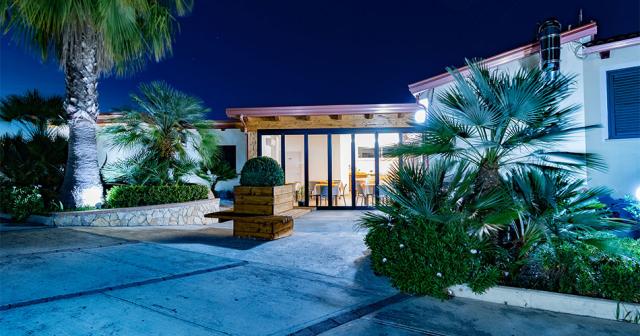 Villa-Garden-HOTEL-BUILDING