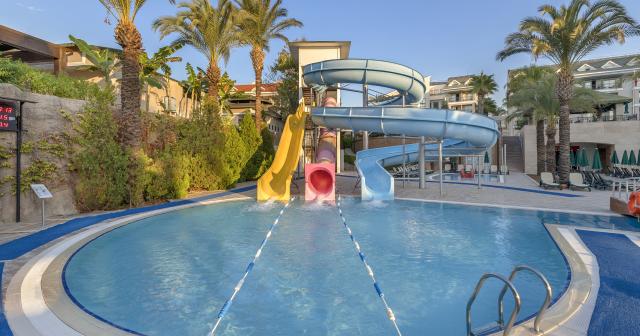 Dobedan-Beach-Resort-Comfort-SLIDE-POOL-2025