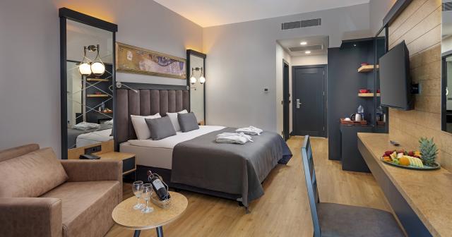 Dobedan-Beach-Resort-Comfort-STANDARD-ROOM-2025-02