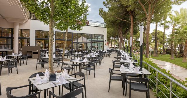 Dobedan-Exclusive-and-Spa-MAIN-RESTAURANT-2025-03