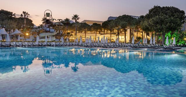 Dobedan-Exclusive-and-Spa-POOL-2025-02