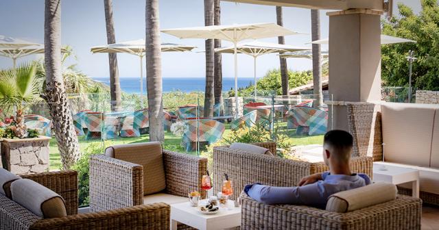 Cruccuris-Resort-BAR