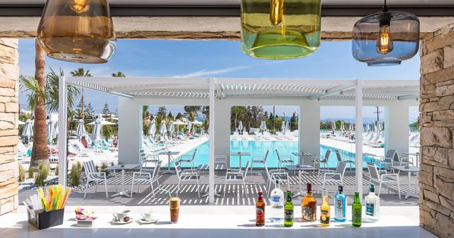 Blue-Lagoon-Ocean-COCTAIL-BAR-02