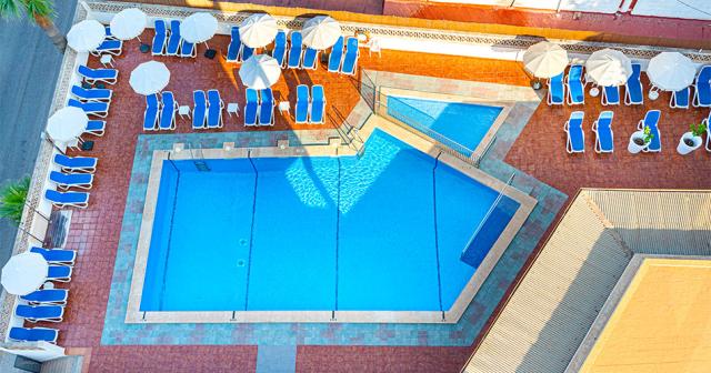 La-Santa-Maria-Playa-POOL