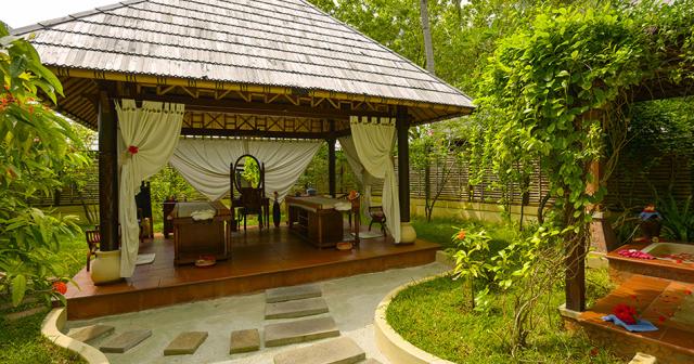 Sun-Island-Resort-and-Spa-MASAGE