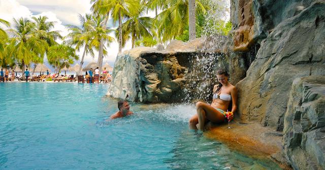Sun-Island-Resort-and-Spa-POOL2