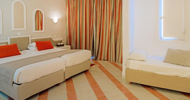 Royal-Tulip-Taj-Sultan-FAMILY-ROOM-NEW-2025-01