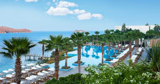 Xanadu-Island-2023-POOL-03