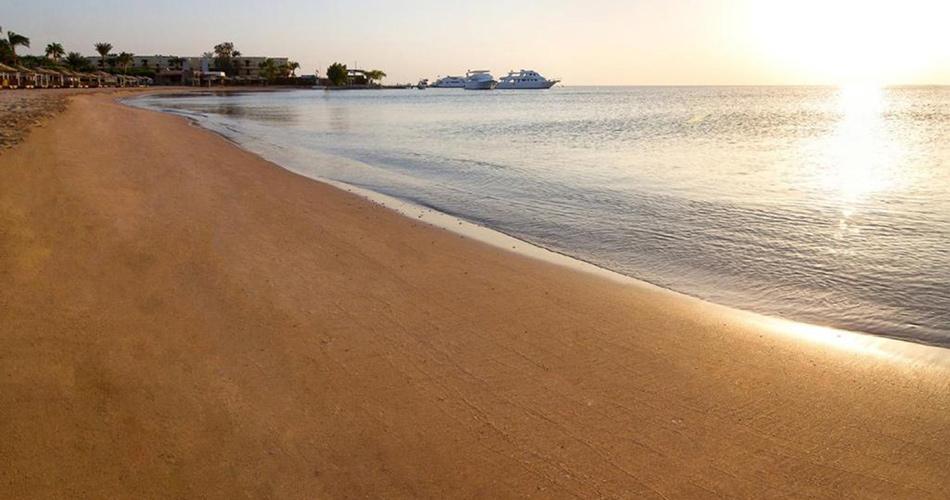 Paradise-Abu-Soma-BEACH-03