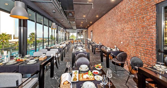 White-City-Resort-RESTAURANT-01