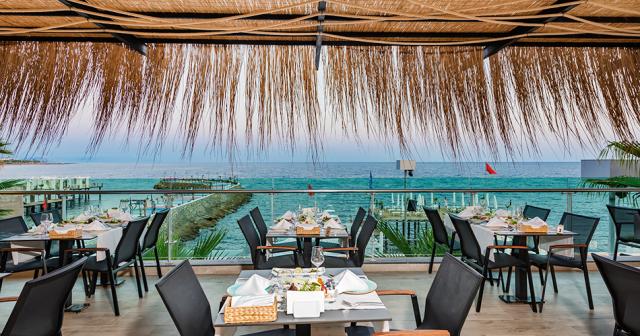 White-City-Resort-TERRACE-TAVERNA