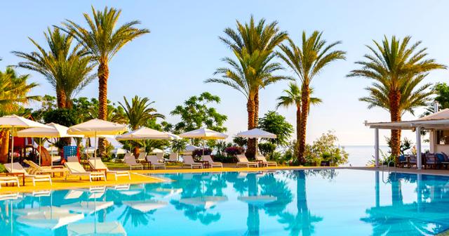 Crystal-Springs-Beach-POOL-03