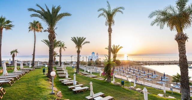 Golden-Coast-Beach-BEACH-02