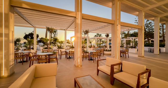 Golden-Coast-Beach-RESTAURANT-02