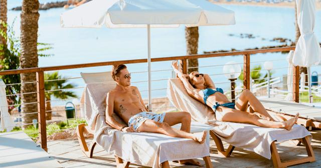 Golden-Coast-Beach-SUNBEDS