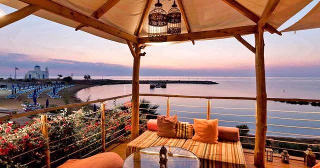 Golden-Coast-Beach-TERRACE