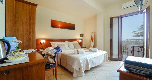 La-Bussolla-ROOM-01