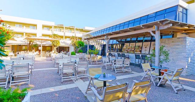 Kos-Palace-BAR-02