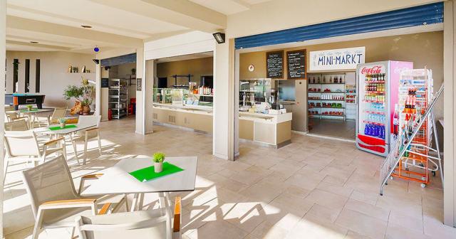 Kos-Palace-SNACK-BAR-01