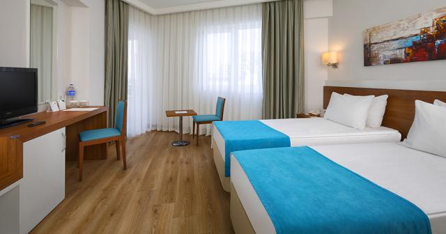 Grand-Park-Lara-2024-ROOM-01