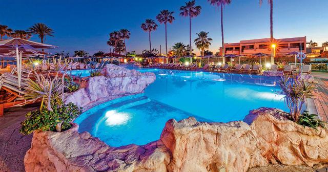 Pavlonapa-Beach-POOL