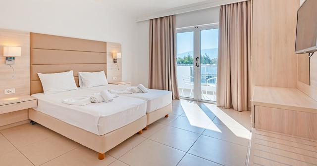 Aegean-Blu-1-BEDROOM-APARTMENT-02