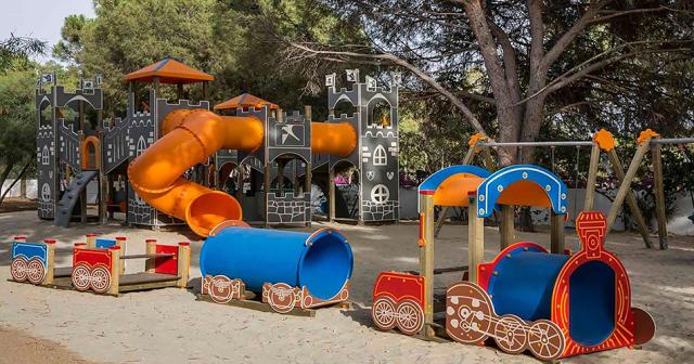 Falkensteiner-Resort-Capo-Boi-2023-PLAYGROUND