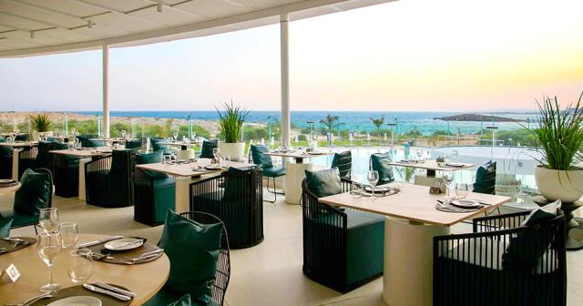 Nissiblu-Beach-Resort-RESTAURANT-02