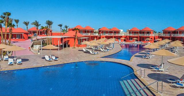 Pickalbatros-Laguna-Club-Resort-POOL-01
