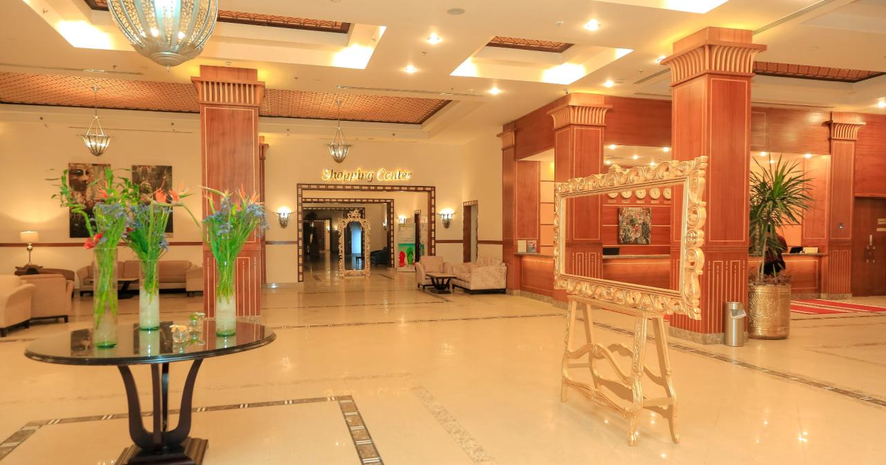 Stella-Gardens-Resort-SHOPPING-CENTER-2025