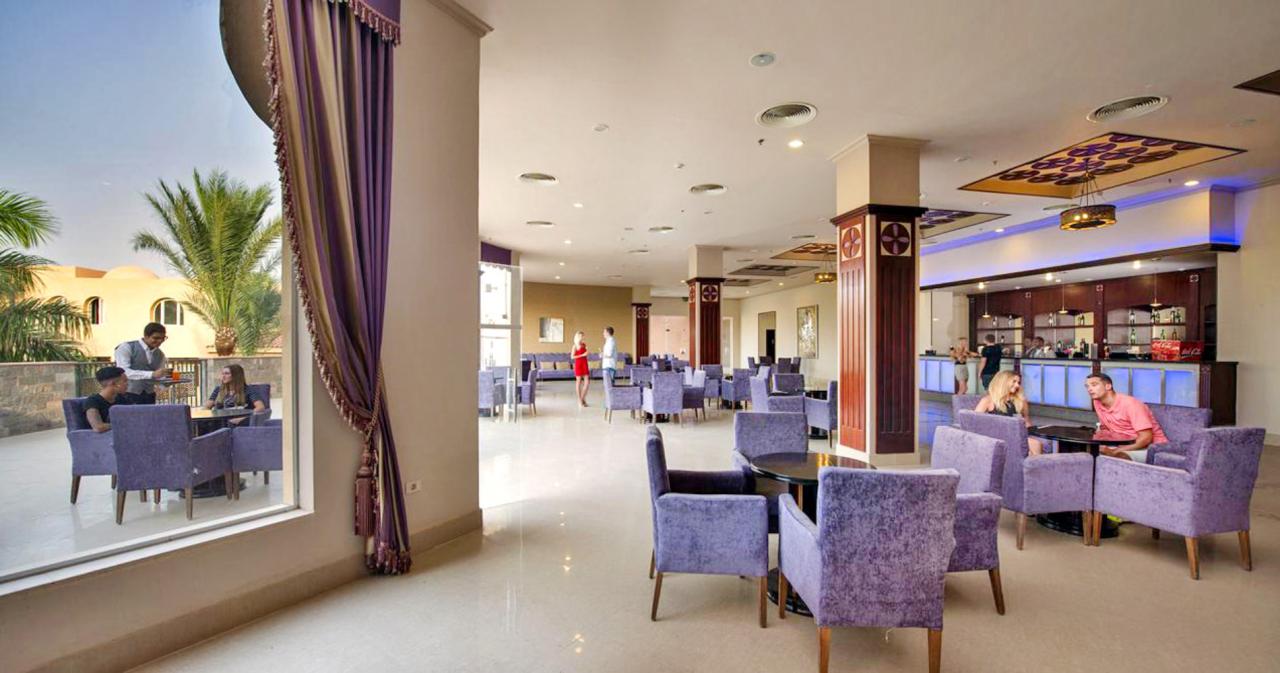 Stella-Gardens-Resort-BAR-2025-01