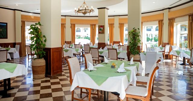 Stella-Gardens-Resort-RESTAURANT-2025-01