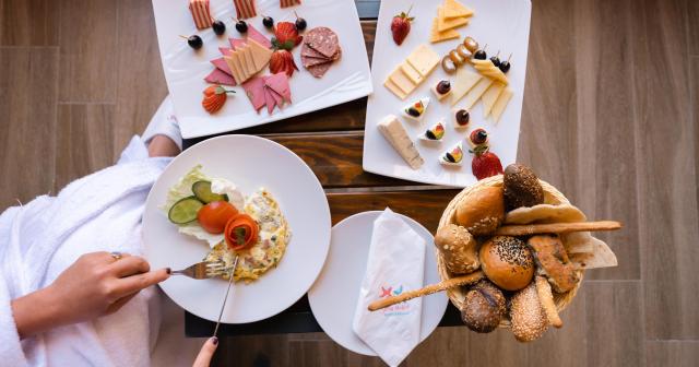 Stella-Beach-Resort-and-Spa-BREAKFAST-2025