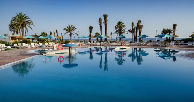 Vincci-Helya-Beach-POOL-2024-01