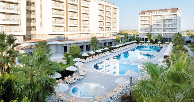 Sherwood-Greenwood-Suites-Resort-2025-OVERVIEW-01