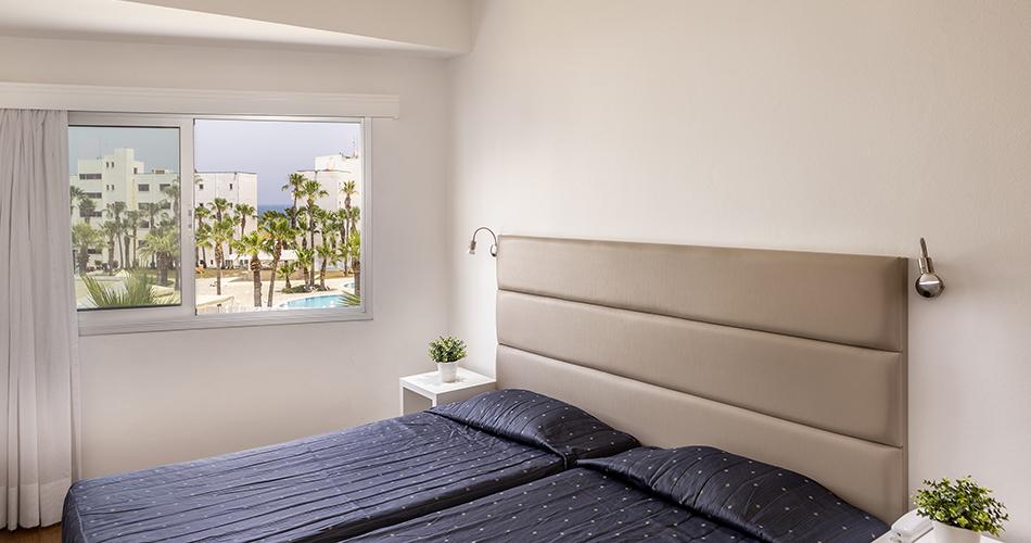 Papantonia-2024-ROOM-02