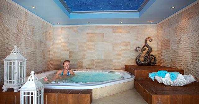 Natura-Village-Hotel-and-Spa-JACCUZZI