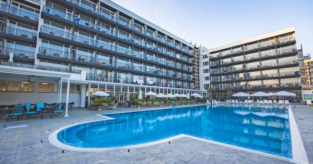 Bavaro-2024-POOL-02