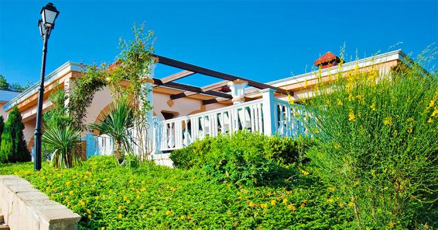 Holiday-Village-Duni-Resort-RESTAURANT-03