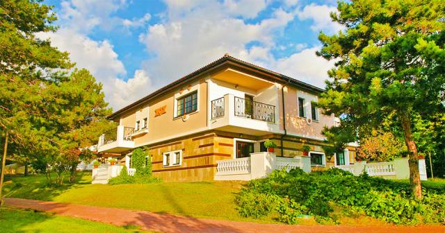 Holiday-Village-Duni-Resort-HOTEL-BUILDING-02
