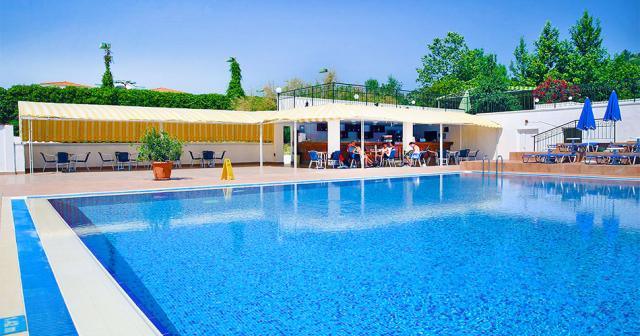 Holiday-Village-Duni-Resort-POOL