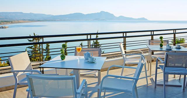 Lindos-Mare-Sea-Side-POOL-BAR-TERACCE