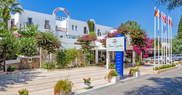 Natur-Garden-MAIN-ENTRANCE