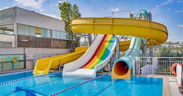 Jasmin-Beach-SLIDES