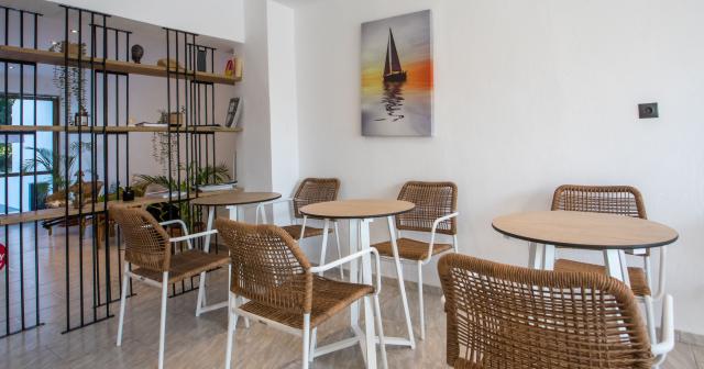 Nikos-Bnb-RESTAURANT-2025-02